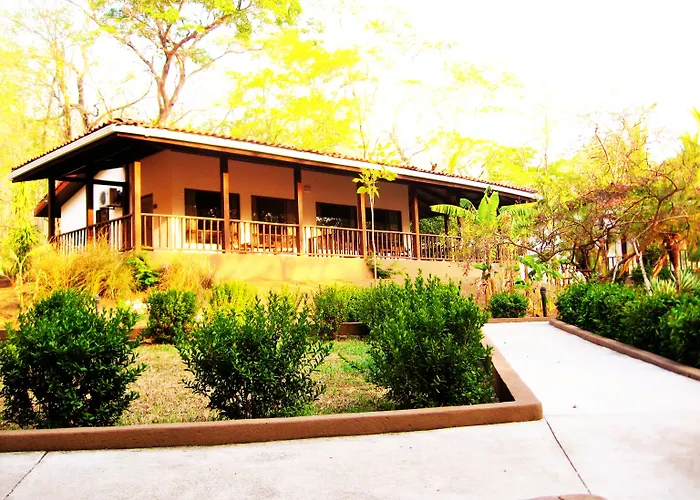 Sugar Hotel 3*